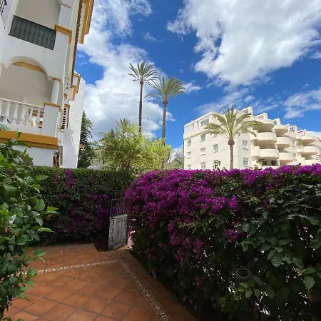 Golden Mile Beach *
